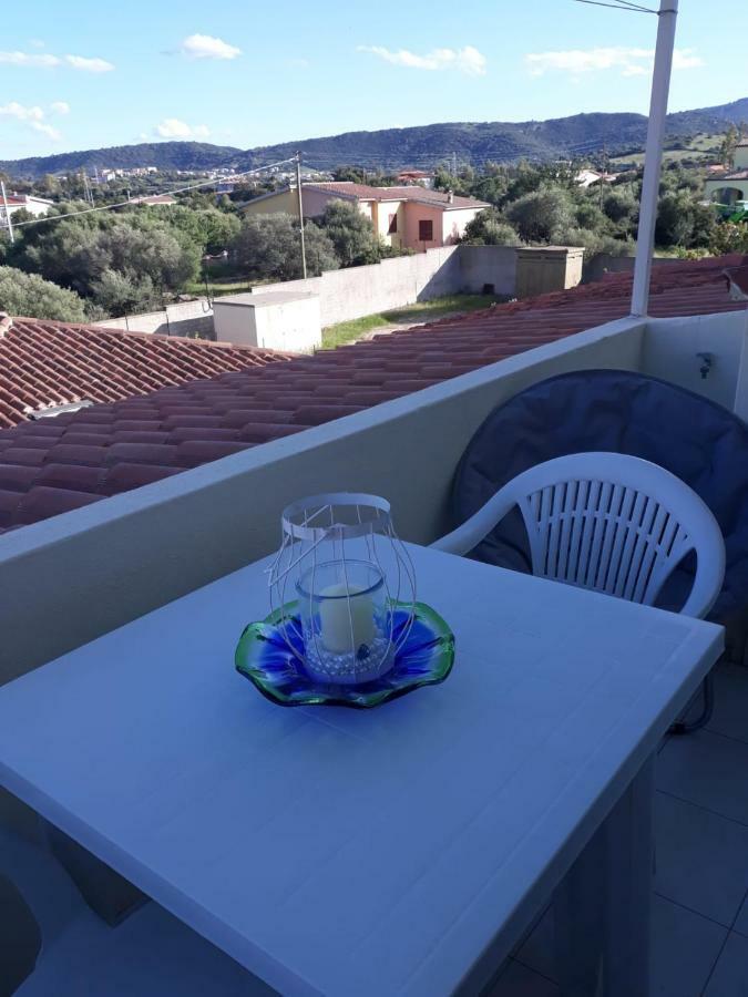 Casa Vacanza Giulia Budoni Bagian luar foto